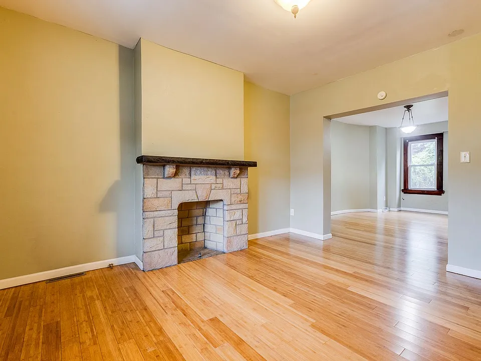 405 Edgemont St