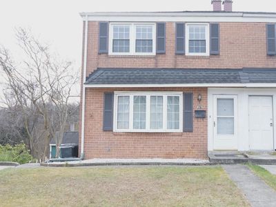 927 Grovehill Rd, Halethorpe, MD, 21227