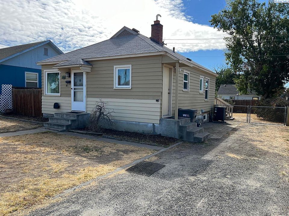 1st image of 224 E 2nd Ave