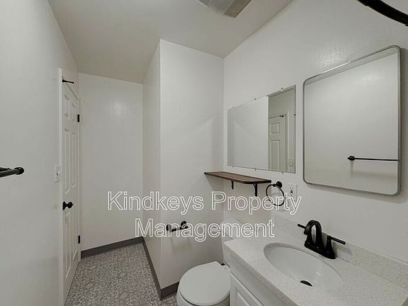 5th image of 3934 3rd Ave APT 1