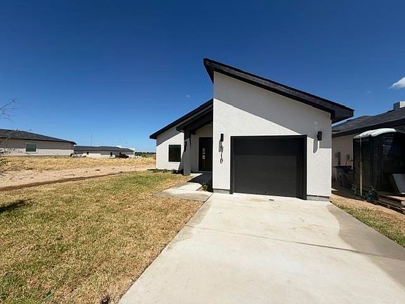3rd image of 6710 El Bosal Ln