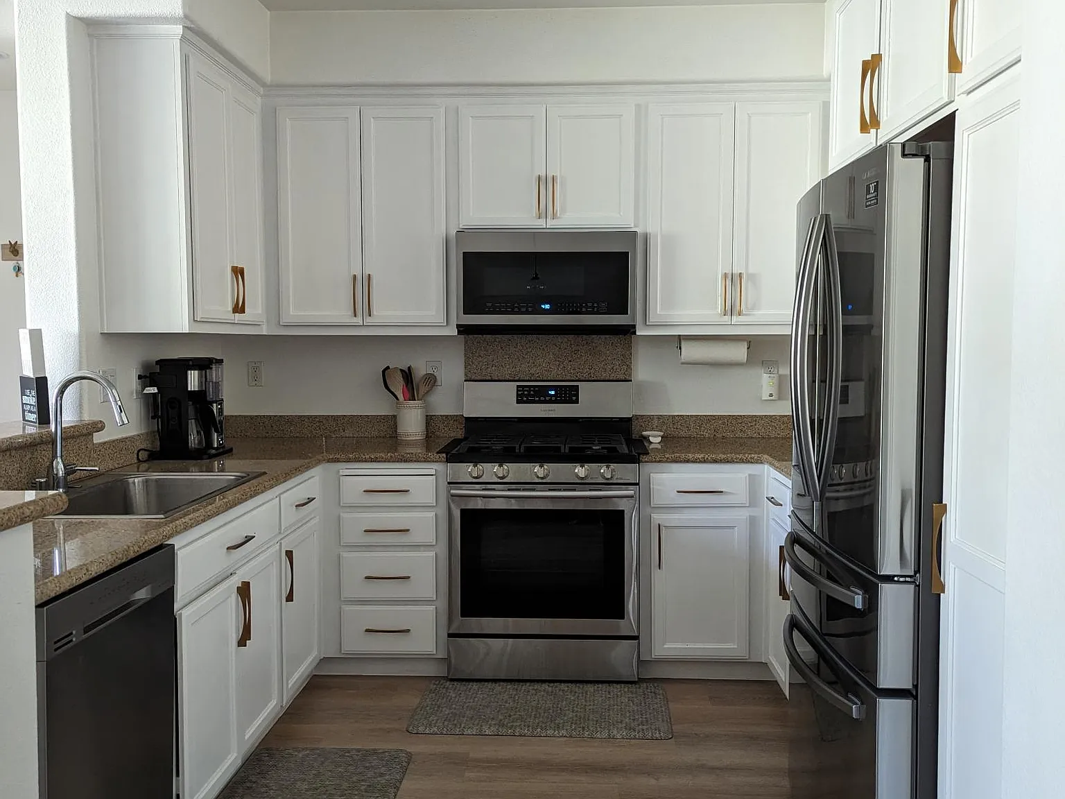 2 bed, 2.5 bath, 1192 sqft, $3,500 — Photo 4
