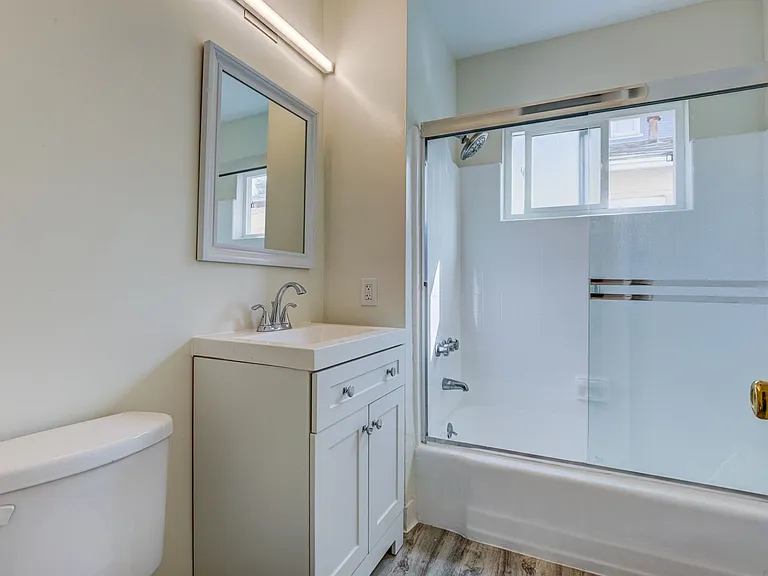 Ocean Avenue Duplex — Photo 29