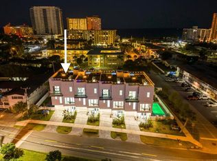 1006 N Riverside Dr, Pompano Beach, FL 33062