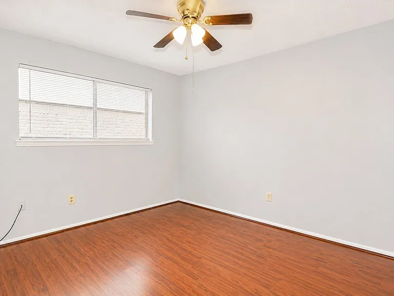 2331 Stillmeadow Dr — Photo 10
