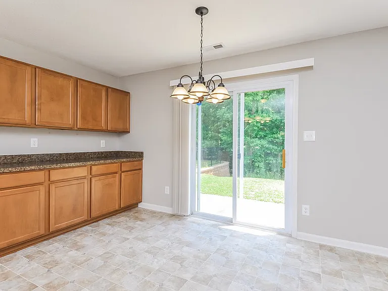 182 Brookhaven Dr — Photo 5