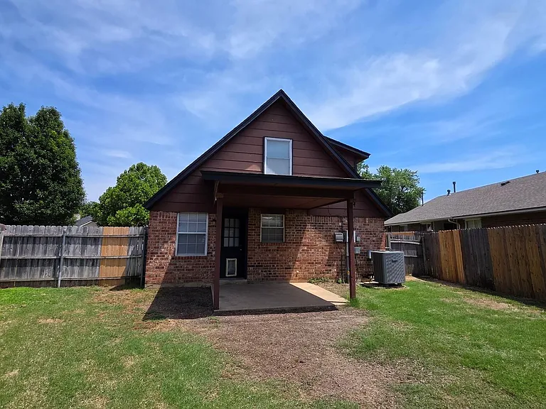 621 Stoneridge Dr — Photo 30