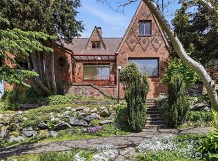 3002 NE 57th St, Seattle, WA 98105