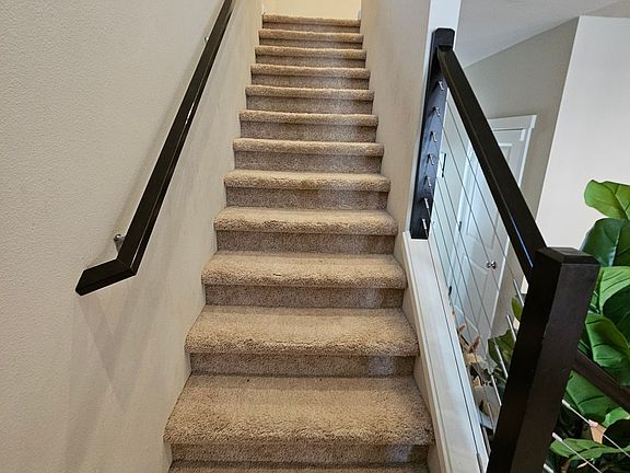 2nd image of 2444 Seringa Ave