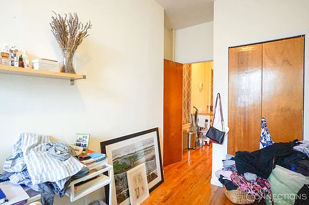 Rented by City Connections Realty | media 11