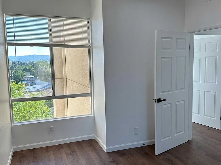 19350 Sherman Way #208 — Photo 20