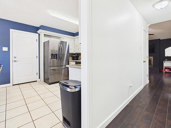 5th image of 2116 93rd St