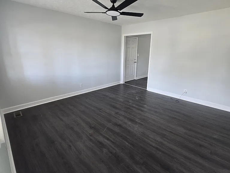 6319 Lynette Cir — Photo 1