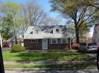 2557 Secane Rd, Secane, PA 19018