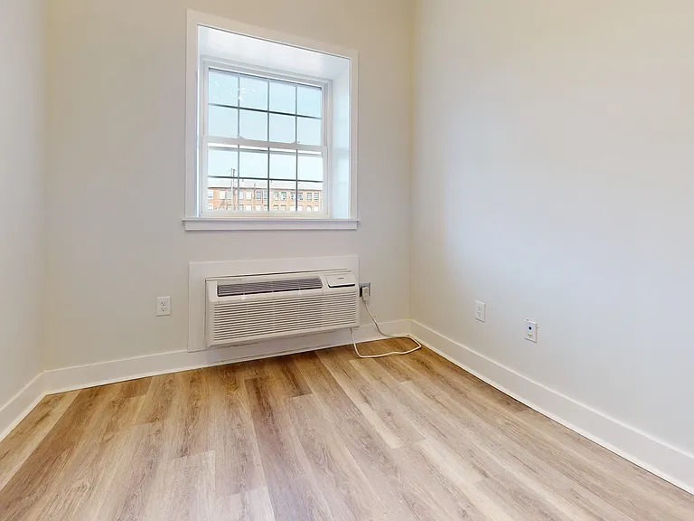 Fleetwood Lofts — Photo 81