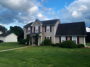 200 Carter Ridge Dr, Reidsville, NC 27320