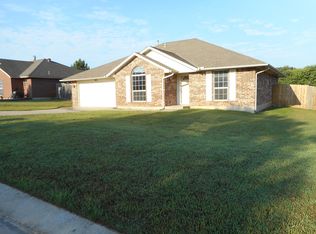 1813 N Shawnee Trl, Choctaw, OK 73020