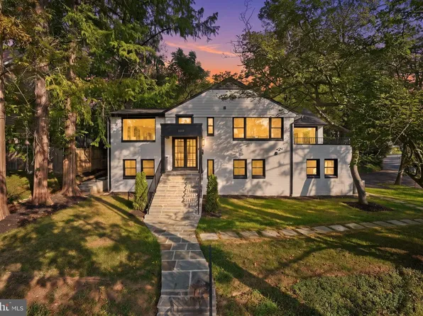 5213 Acacia Ave, Bethesda, MD 20814