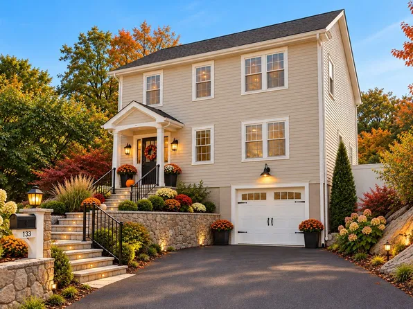 133 Apricot St, Worcester, MA 01603