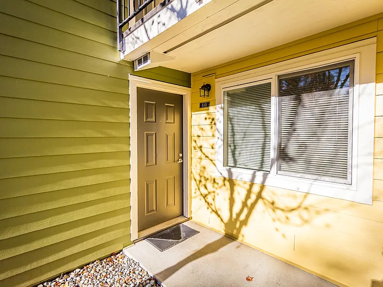 12607 SE 41st Pl #H101 — Photo 3