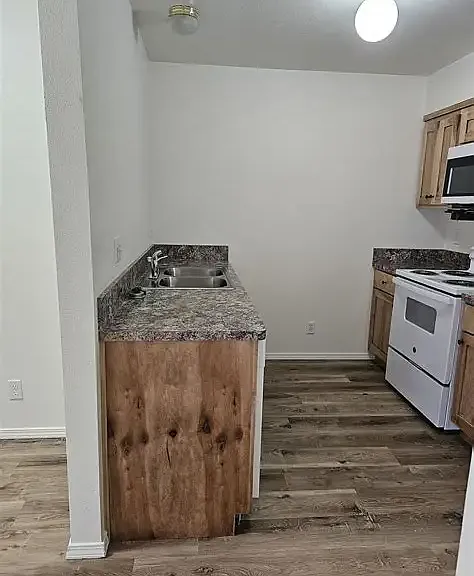 Aspen Park Apartments — Photo 2
