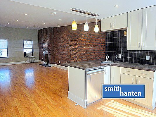 1st image of 128 Wyckoff St #3
