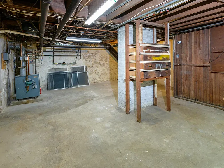 201 Pine Tree Rd — Photo 17