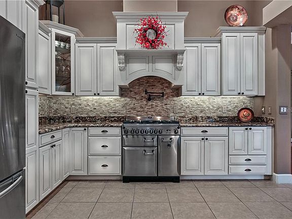 3rd image of 3413 Turningwind Ln