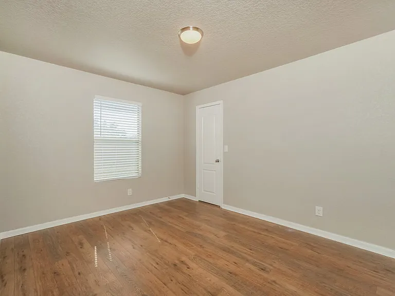10319 Royal Est — Photo 14