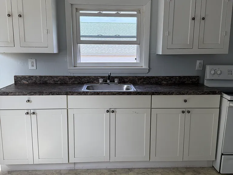 1837 Montana Ave — Photo 2