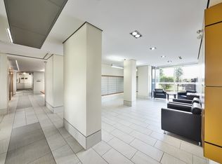 90 Woodridge Cres, Ottawa, ON K2B7T1