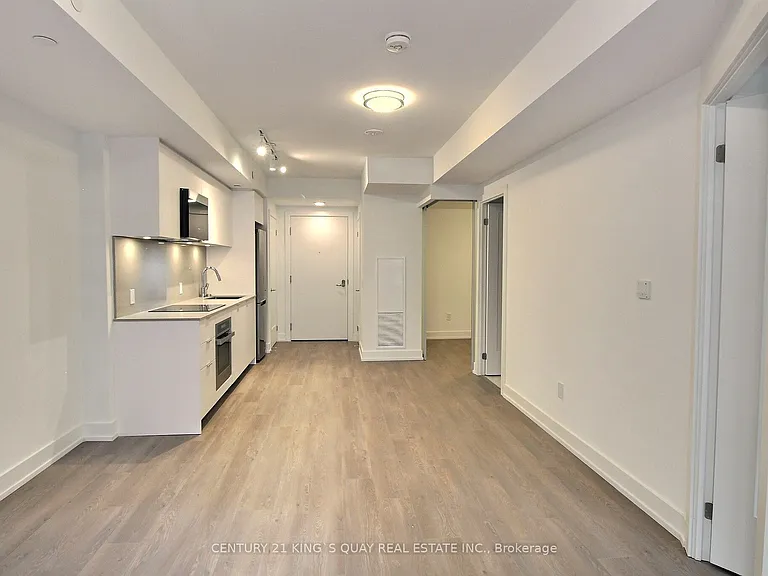 8 Cedarland Dr #305 — Photo 3