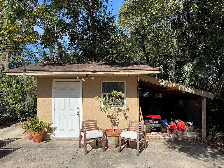 650 S Park Ave — Photo 32
