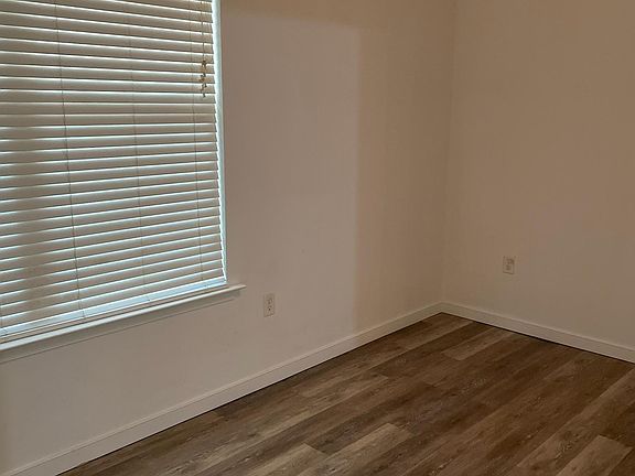 5th image of 706 River Rock Way Suite 102