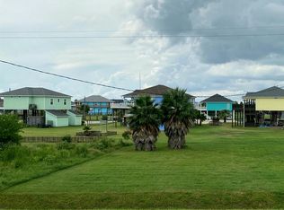 985B Gulf Rd, Pt Bolivar, TX 77650