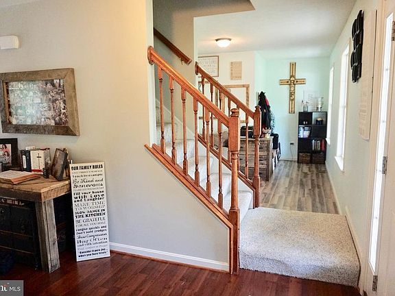 2nd image of 39435 Floral Ln