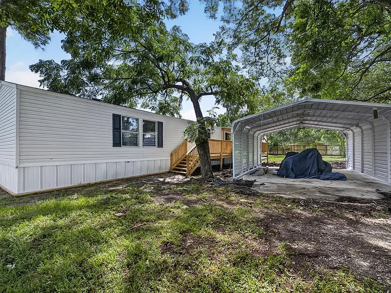 2122 Koster Rd — Photo 2