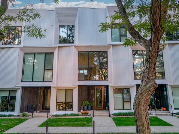 1300 W 58th St, Cleveland, OH 44102