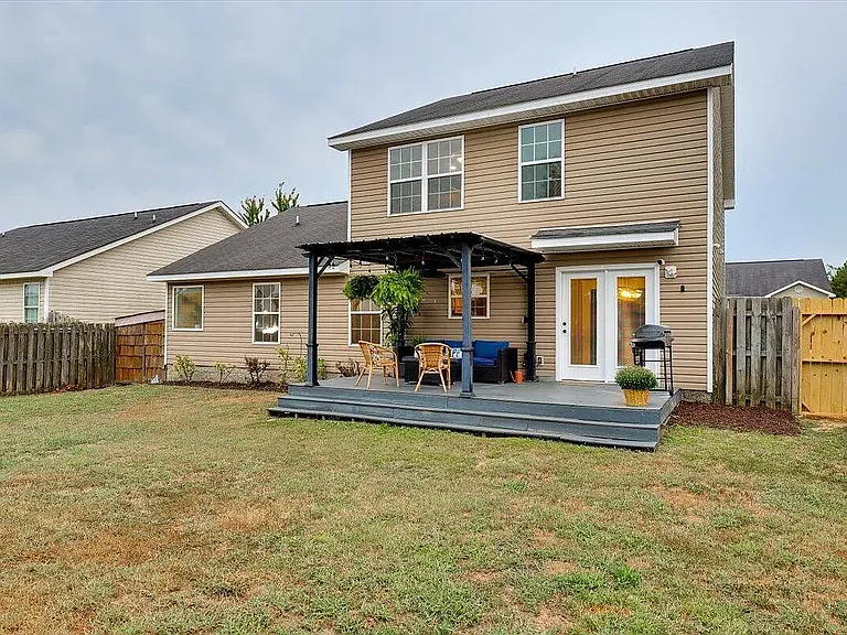 756 Keyes Dr — Photo 25