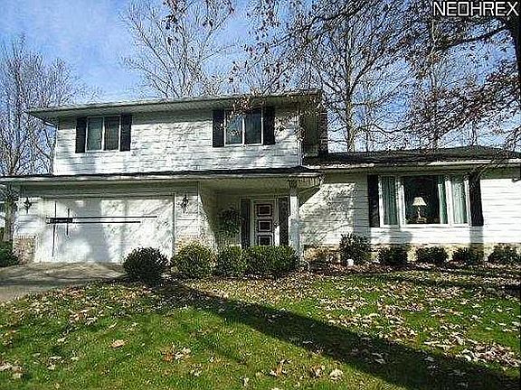 4th image of 33223 Cromwell Dr