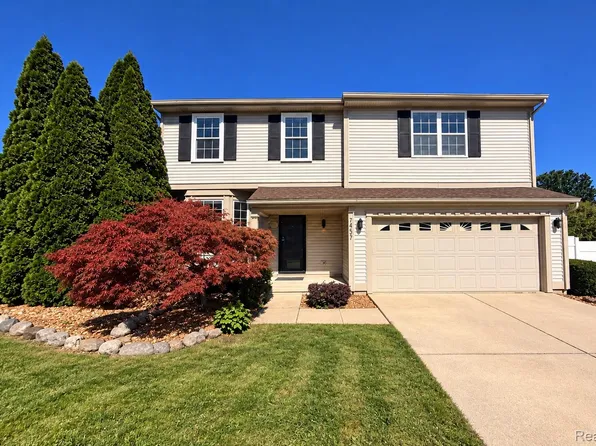 7457 Streamwood Dr, Ypsilanti, MI 48197