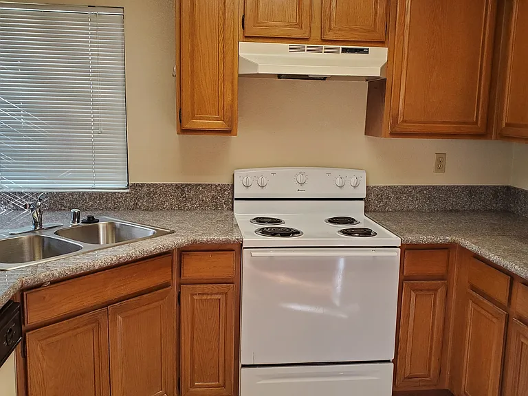 22749 Lakeway Dr #373 — Photo 1