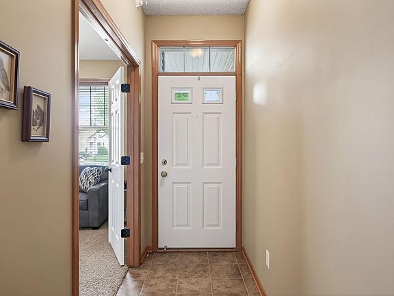 5th image of 4693 Bloomberg Ln