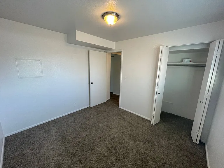 2707 S Adams Street — Photo 8