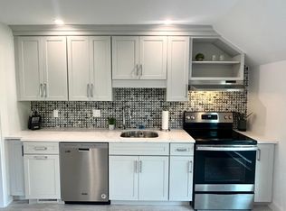 94 Hale St UNIT 2, Beverly, MA 01915