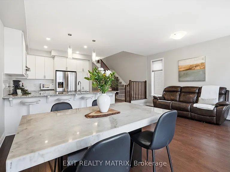 23 Duncanville St — Photo 5