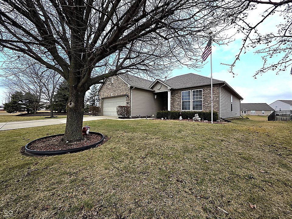 1st image of 2315 Bainbridge Rd