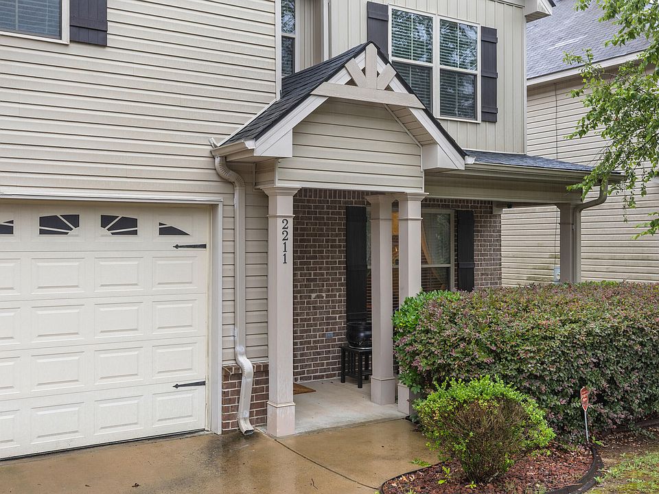 1st image of 2211 Plum Dr