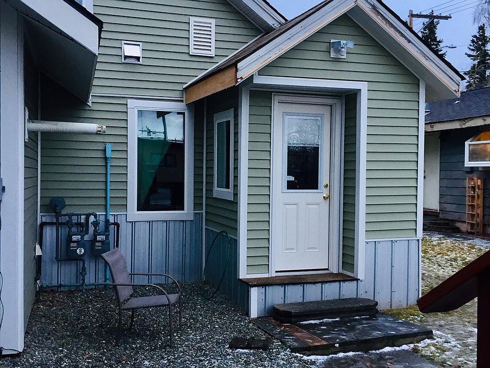 2nd image of 1513 F St