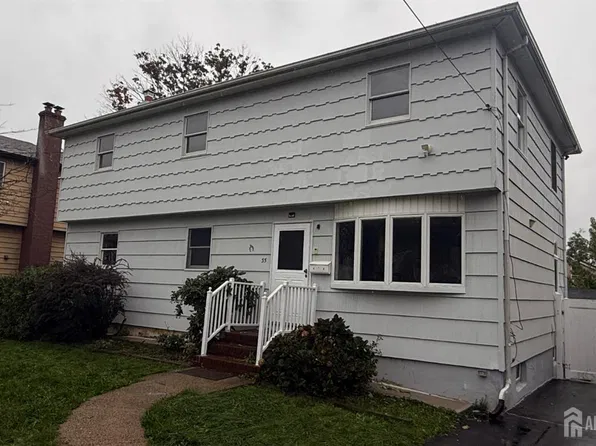 35 Fiat Ave, Iselin, NJ 08830